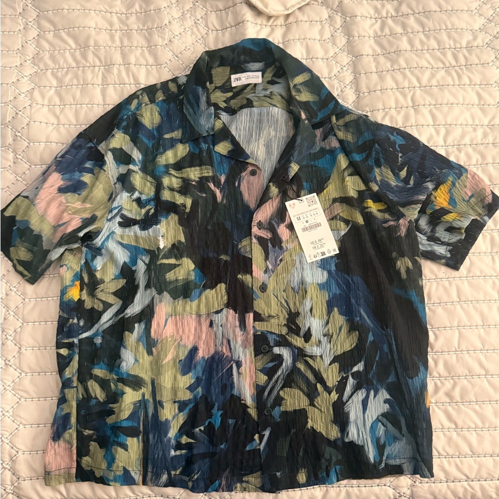 Zara Abstract Print Men Medium New with tags